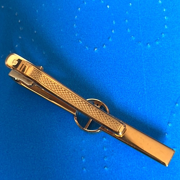 Dunhill D Logo Gold Tone  Metal Tie Clip Necktie Pin Bar Men Formal Jewelry Auth - Picture 7 of 15